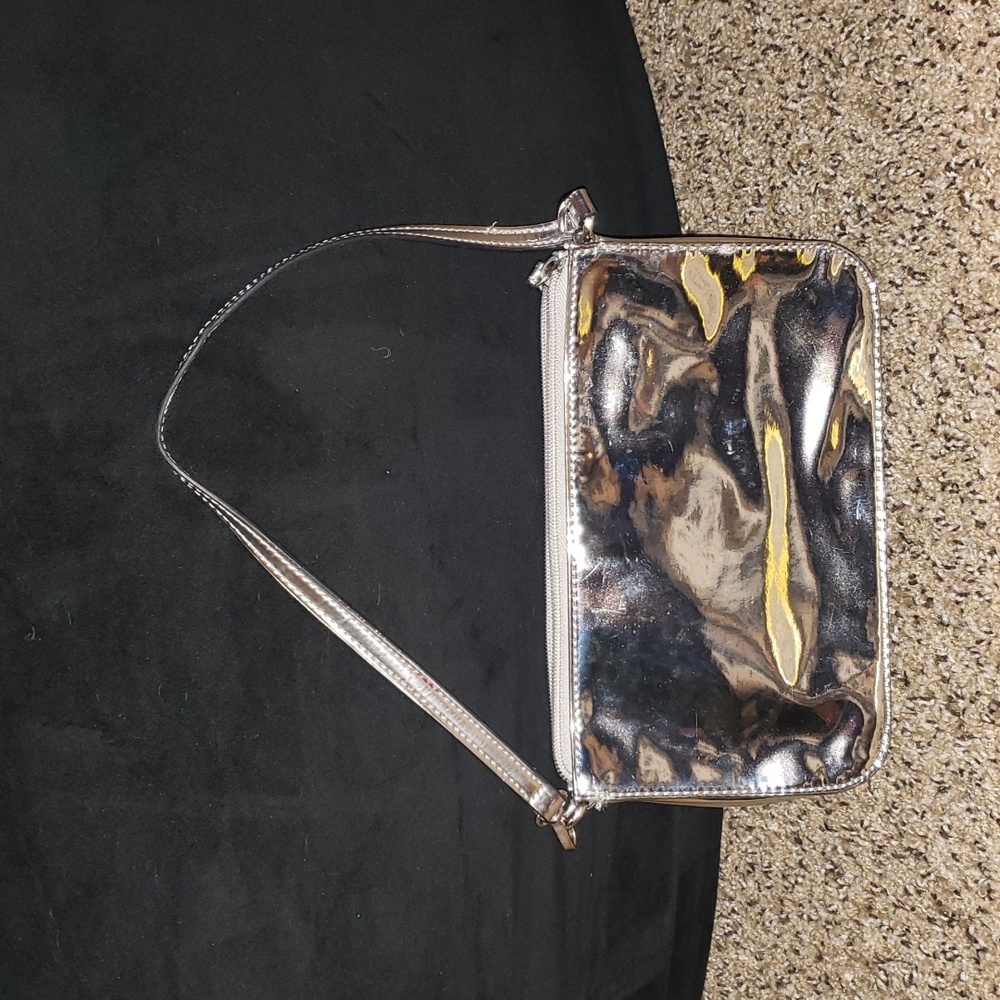 Worthington small silver mirror shiny metallic silver handbag clutch wrist purse